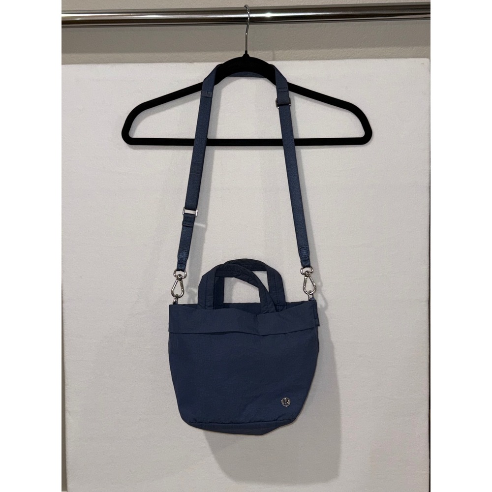 Lululemon On My Level Micro Ink Blue Crossbody 5L